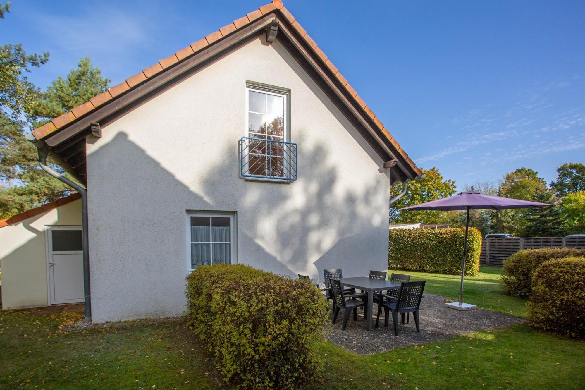 Ferienhaus Schwanensee Fuenfseen Luaran gambar